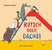 Mehrere Tiere stehen an einer Spielplatzrutsche an. Auf ihr sitzt ein Dachs, der aber nicht rutscht.