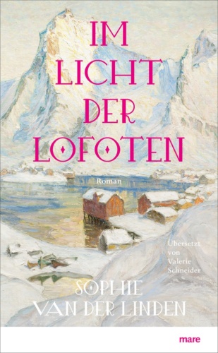 Eine winterliche Meereslandschaft. Eine kleine Bucht, in der verschneite Häuser stehen, dahinter ragt ein hoher Berg auf