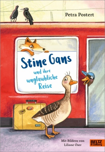 Eine Gans steht mit gepacktem Koffer auf dem Bahnsteig vor einem Zug.